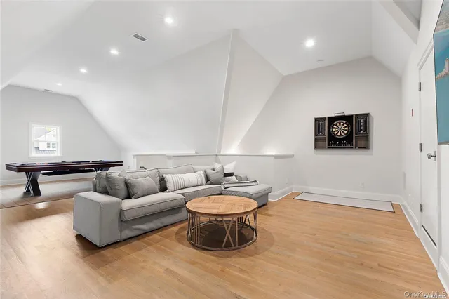 $3,495,000 | 2 Emmas Path, Remsenburg, NY 11960