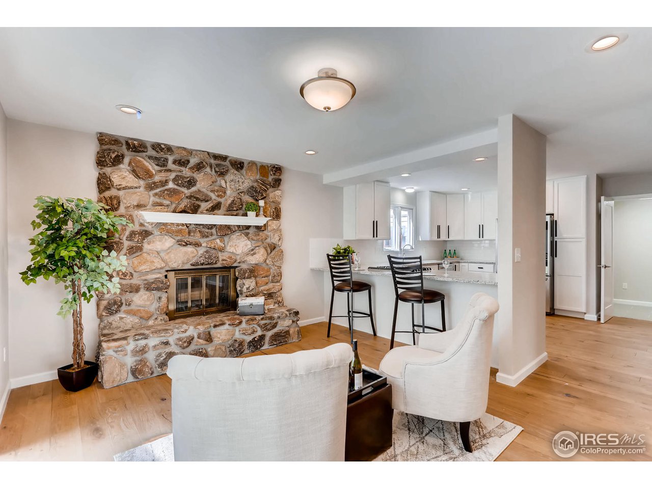 7348 Glacier View Road Longmont, CO 80503 - Photo 14 of 28 Gallery Image 14