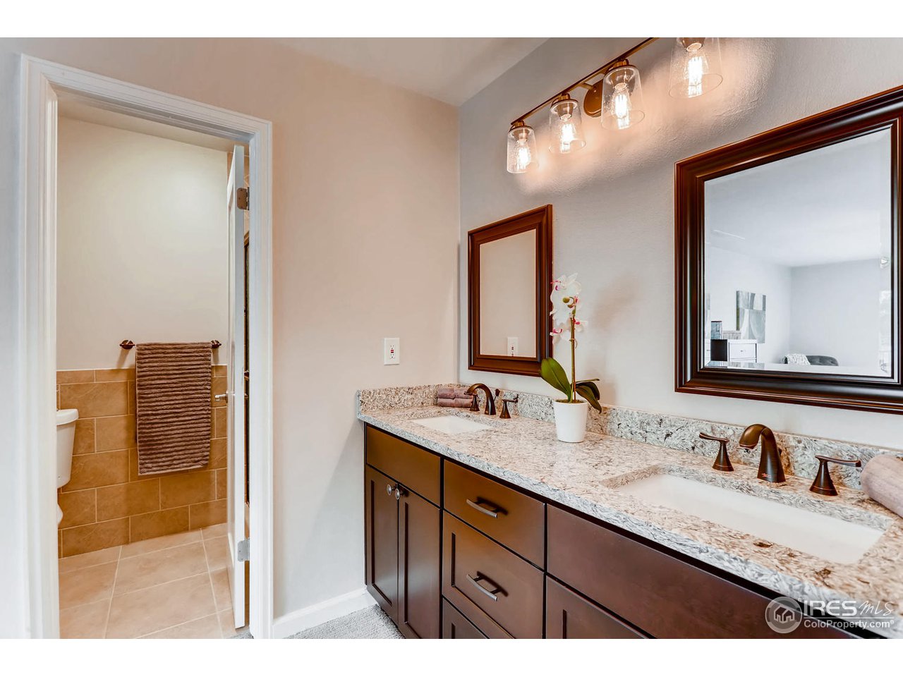 7348 Glacier View Road Longmont, CO 80503 - Photo 17 of 28 Gallery Image 17