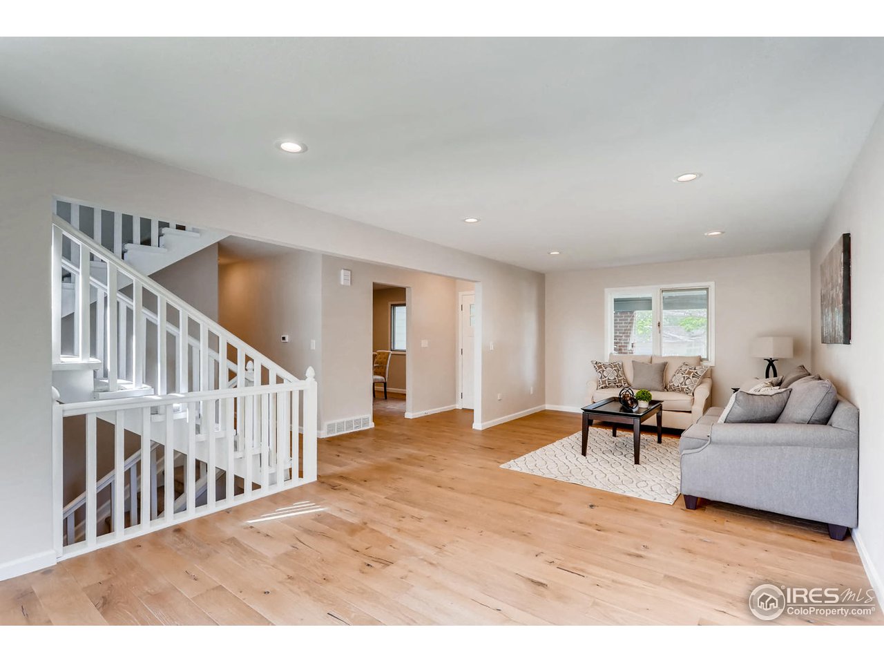7348 Glacier View Road Longmont, CO 80503 - Photo 4 of 28 Gallery Image 4