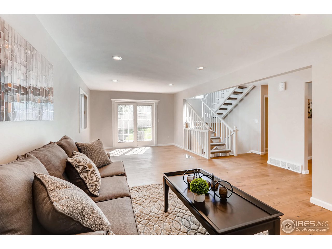 7348 Glacier View Road Longmont, CO 80503 - Photo 5 of 28 Gallery Image 5