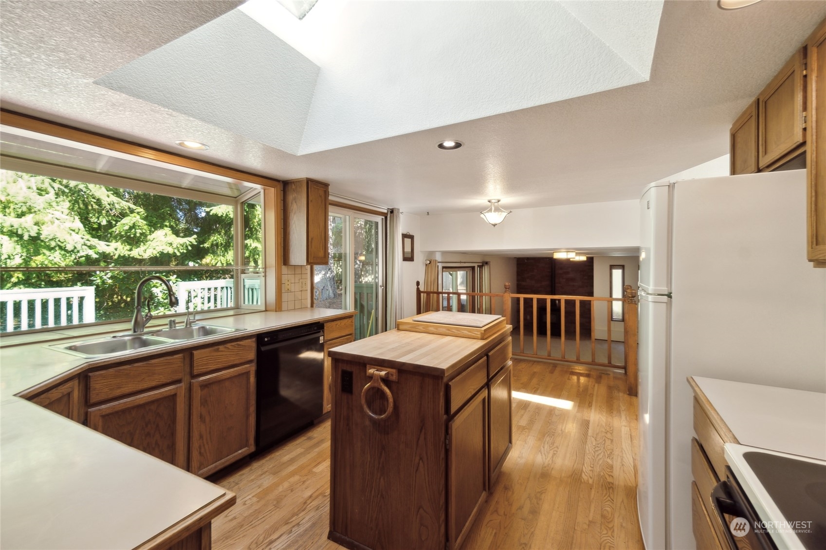 3113 108th Place Southeast Everett, WA 98208 - Photo 7 of 28