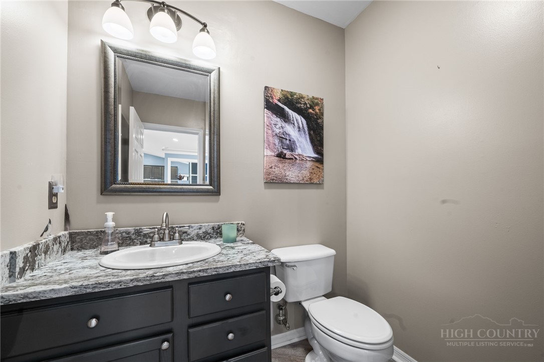 215 North Pinnacle Ridge Road Beech Mountain, NC 28604 - Photo 17 of 36
