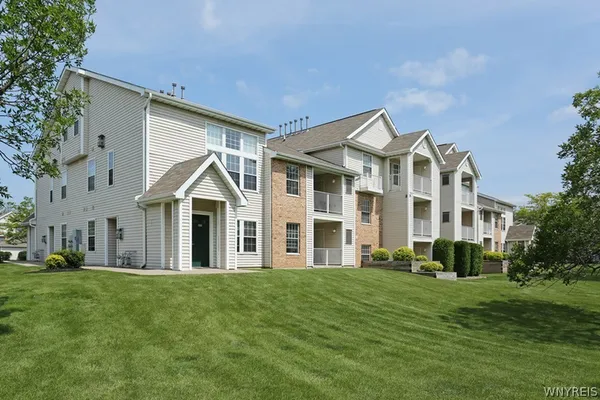 $1,946 | 25 Spring Meadow Drive, Unit CPLAN, Amherst, NY 14221