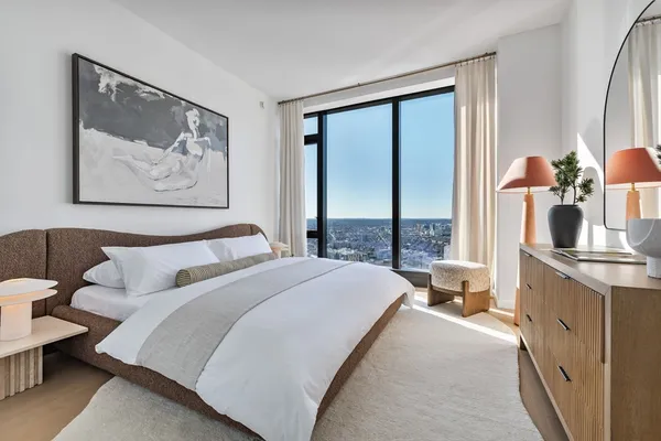$2,158,000 | 682 Atlantic Avenue, Unit 37D, Boston, MA 02111