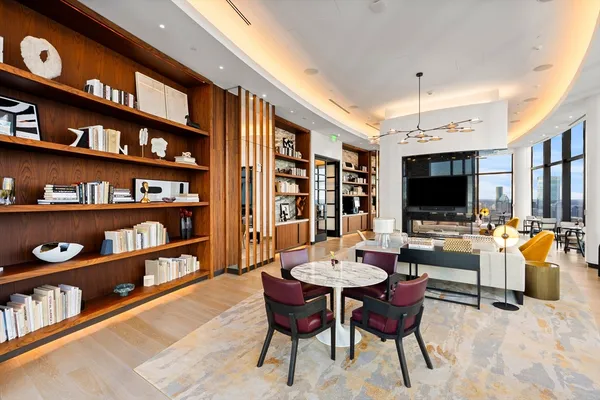 $2,158,000 | 682 Atlantic Avenue, Unit 37D, Boston, MA 02111