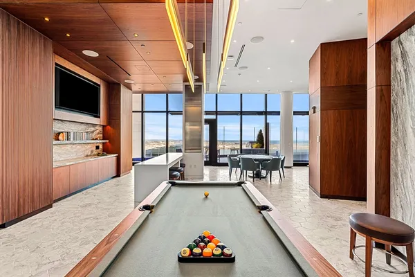 $2,158,000 | 682 Atlantic Avenue, Unit 37D, Boston, MA 02111