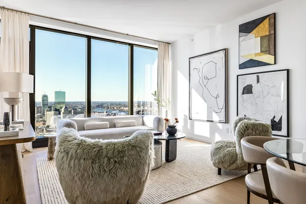 $2,158,000 | 682 Atlantic Avenue, Unit 37D, Boston, MA 02111