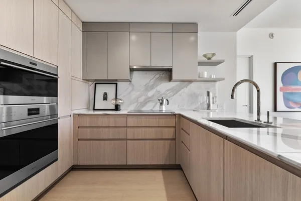 $2,158,000 | 682 Atlantic Avenue, Unit 37D, Boston, MA 02111