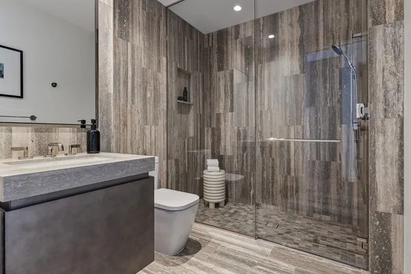 $2,158,000 | 682 Atlantic Avenue, Unit 37D, Boston, MA 02111