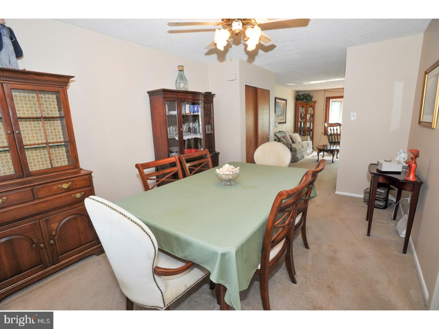 12512 Chilton Road Philadelphia, PA 19154 - Photo 6 of 24 Dining Room
