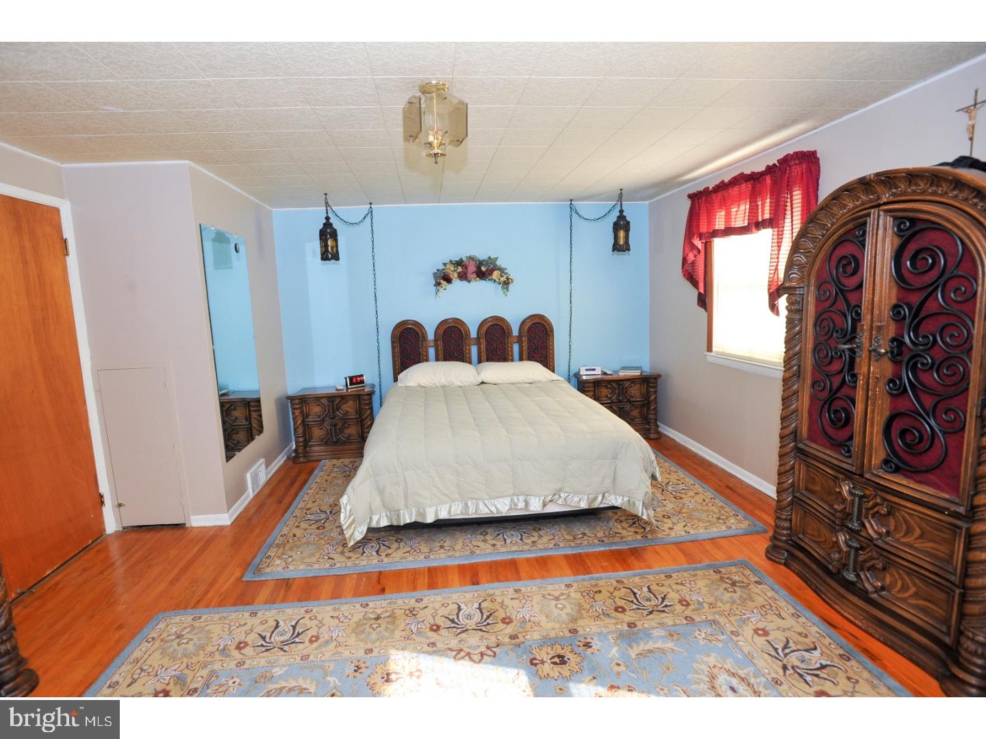 12512 Chilton Road Philadelphia, PA 19154 - Photo 10 of 24 Bedroom - Main