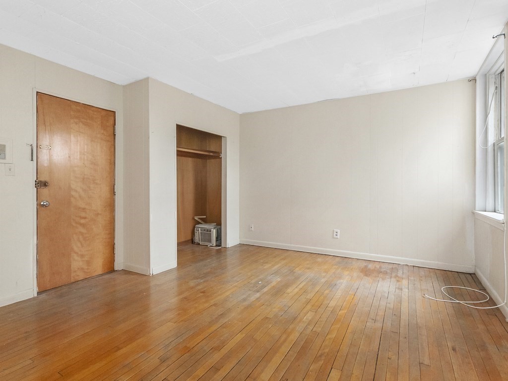 75 Park Street, Unit 8 Brookline, MA 02446 - Photo 16 of 31