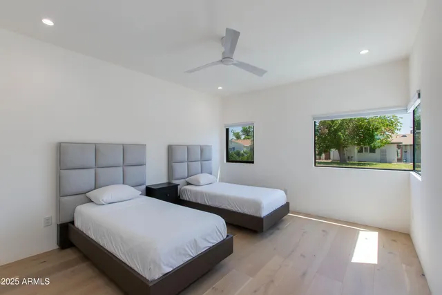 $11,000 | 4002 East Avalon Drive, Phoenix, AZ 85018