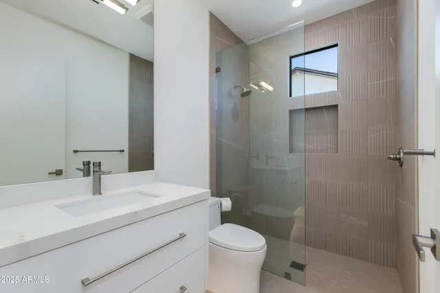 $11,000 | 4002 East Avalon Drive, Phoenix, AZ 85018