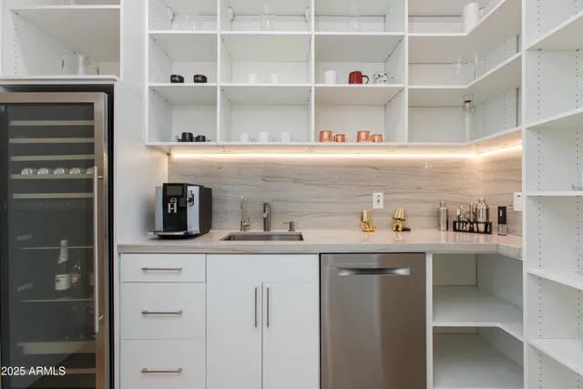 $11,000 | 4002 East Avalon Drive, Phoenix, AZ 85018