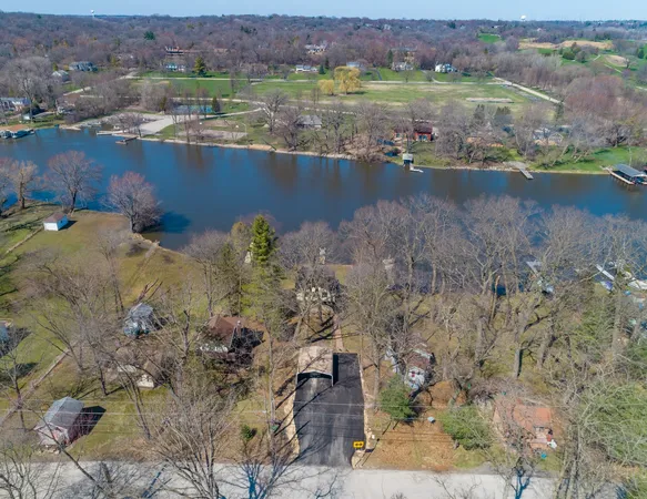 $2,600 | 2712 Ridge Avenue, Algonquin, IL 60102