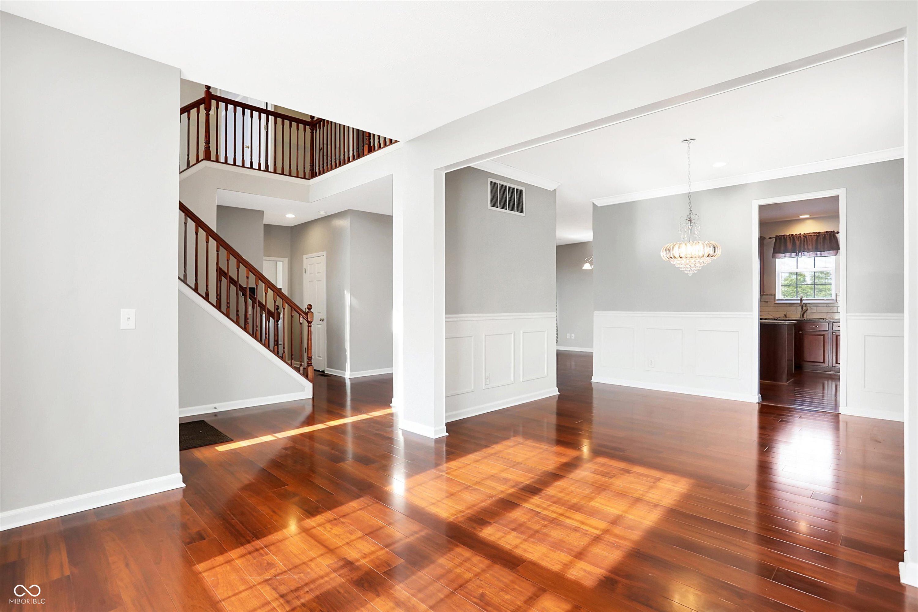 8906 Rapp Drive Indianapolis, IN 46237 - Photo 8 of 50 Gallery Image 8