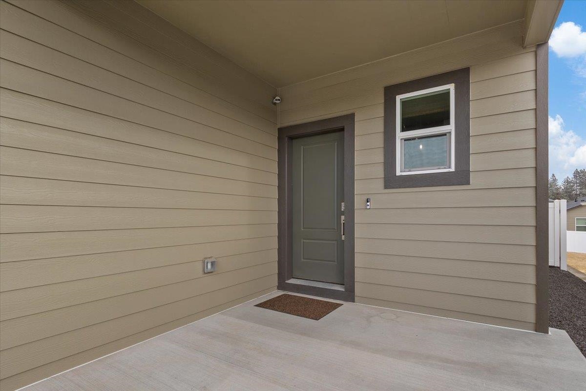 3218 North McKinnon Road Spokane, WA 99217 - Photo 2 of 29 Gallery Image 2