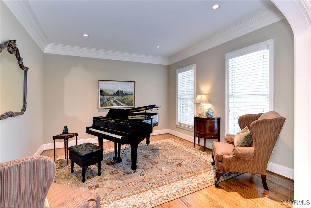 1220 Two Rivers Point Williamsburg, VA 23185 - Photo 7 of 50 a living room with furniture a rug and a window