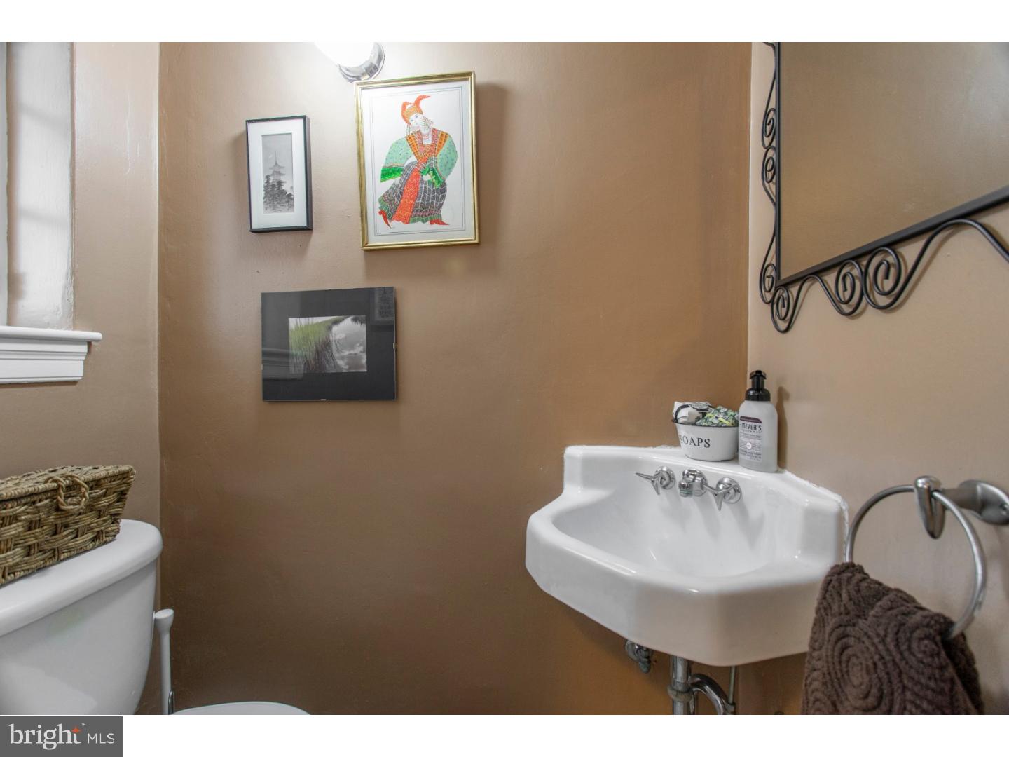 216 Hewett Road Wyncote, PA 19095 - Photo 11 of 24