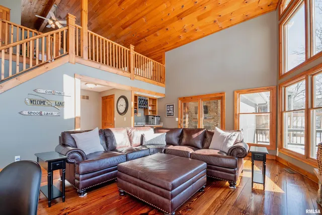 $850,000 | 110 Birch Court, Dahinda, IL 61428