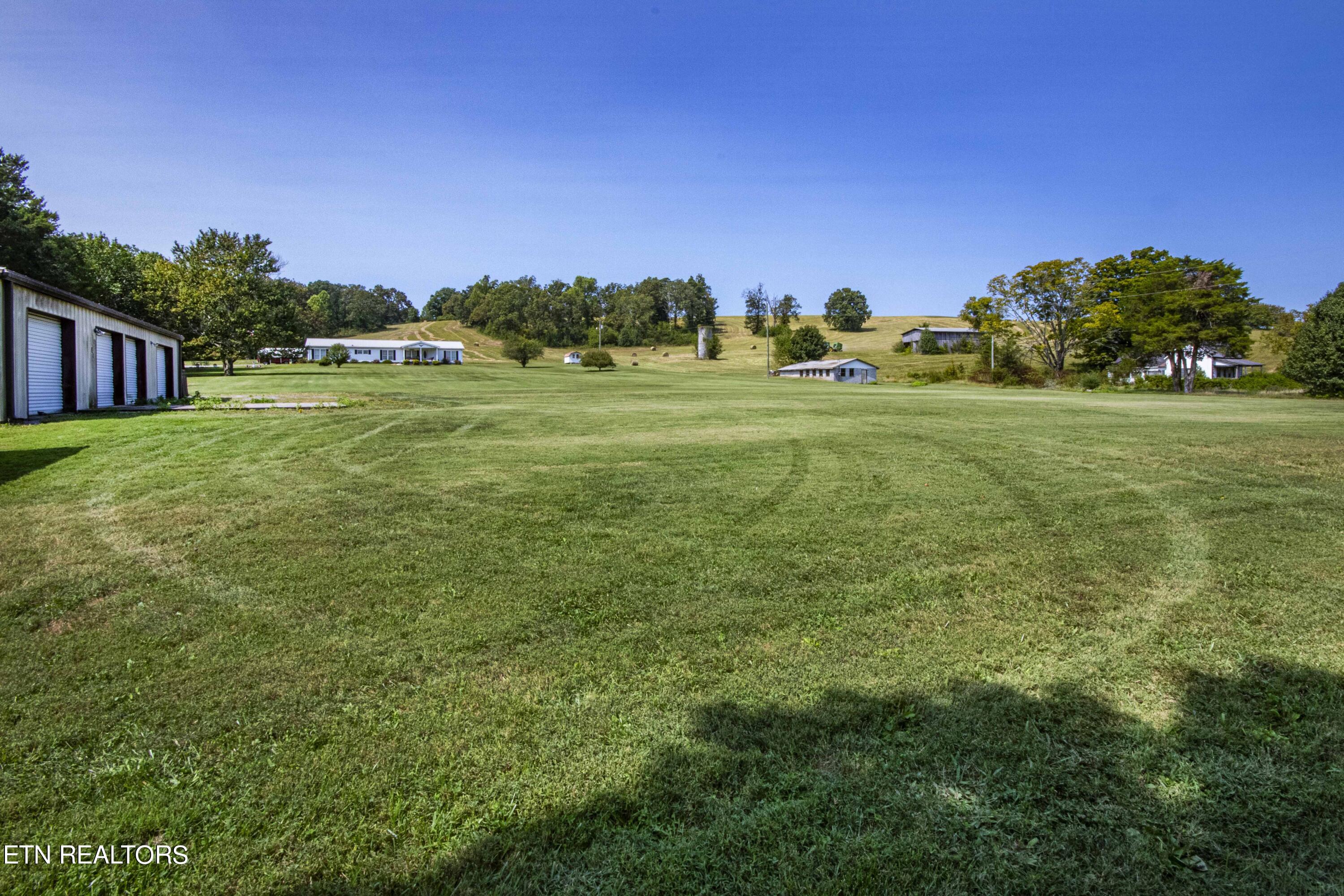 2453 Oakland Road Sweetwater, TN 37874 - Photo 23 of 54 v19a7861