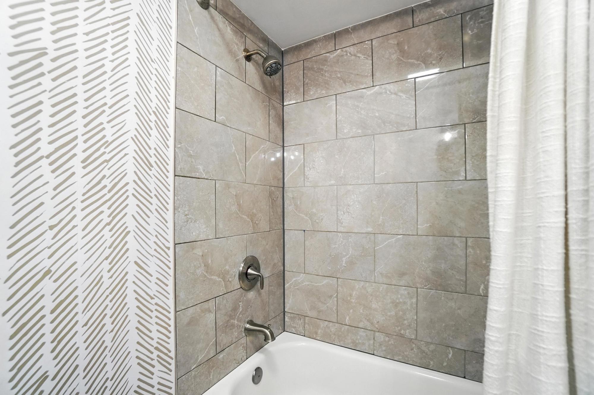2820 Halstead Road Columbus, OH 43221 - Photo 57 of 76 Hallway Bathroom