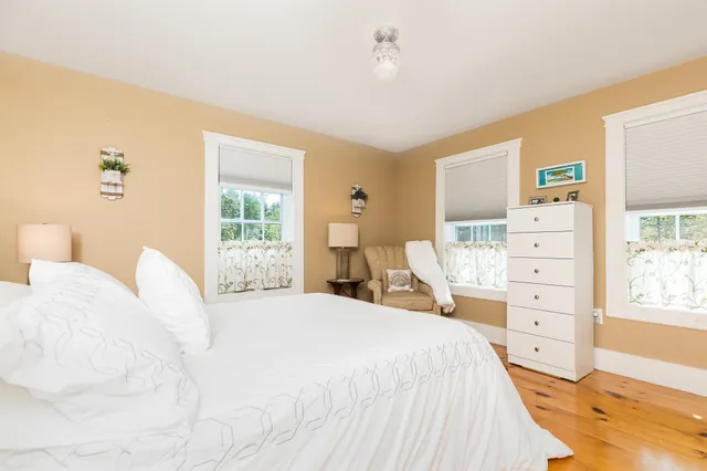 $948,000 | 105 Brentwood Road, Exeter, NH 03833