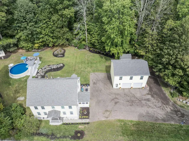 $948,000 | 105 Brentwood Road, Exeter, NH 03833