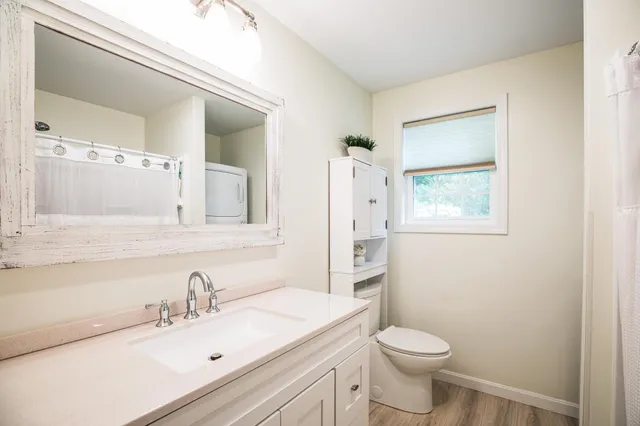 $948,000 | 105 Brentwood Road, Exeter, NH 03833