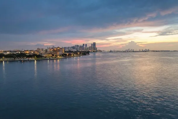 $9,950,000 | 5 Grove Isle Drive, Unit M204, Coconut Grove, FL 33133