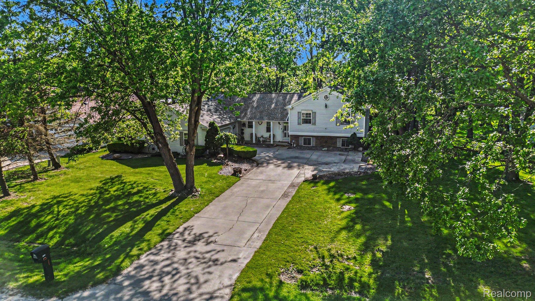 7020 Meldrum Road Fair Haven, MI 48023 - Photo 33 of 43 007_file_2666.jpg