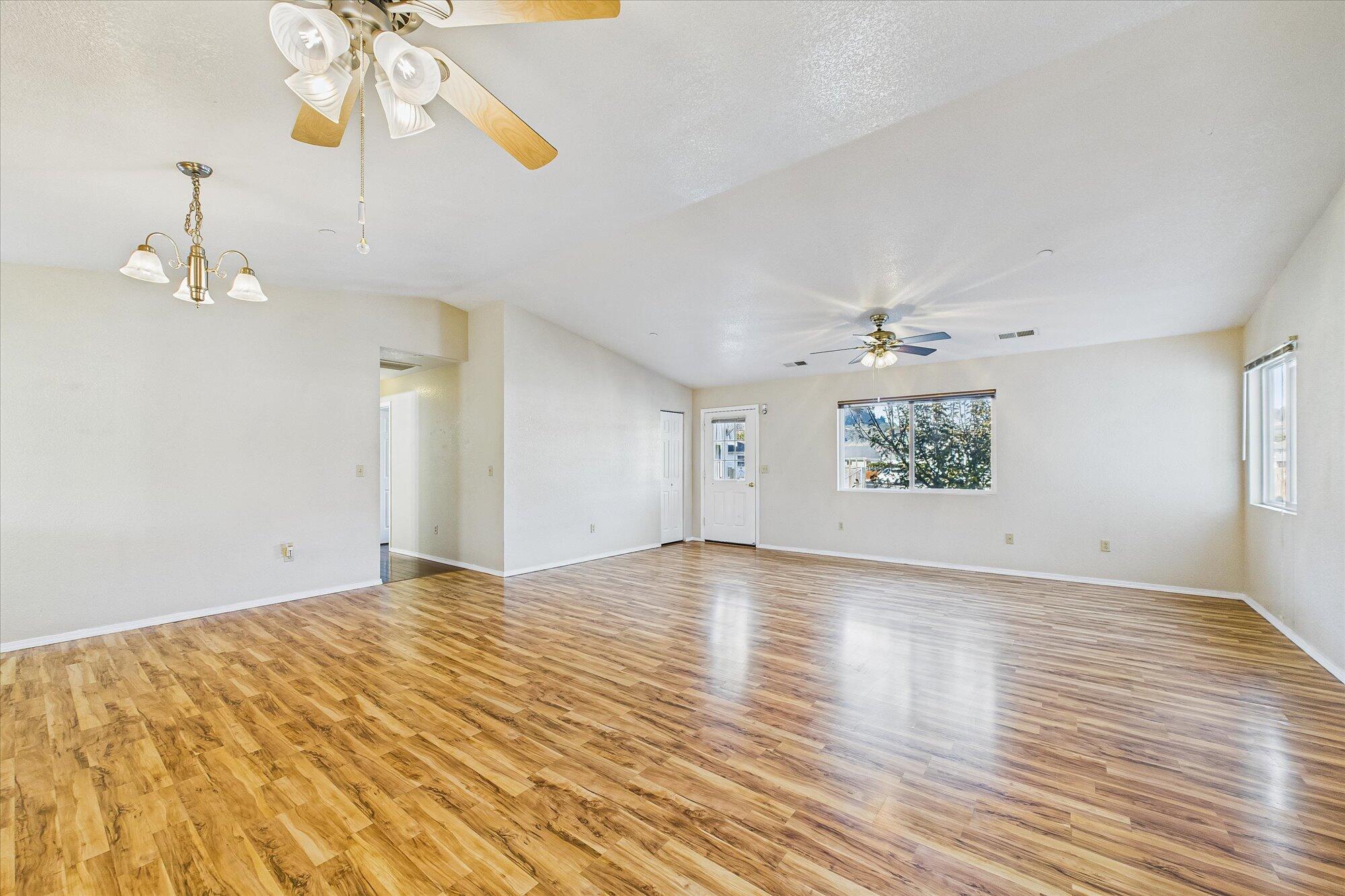 230 Smither Court Rio Dell, CA 95562 - Photo 15 of 37