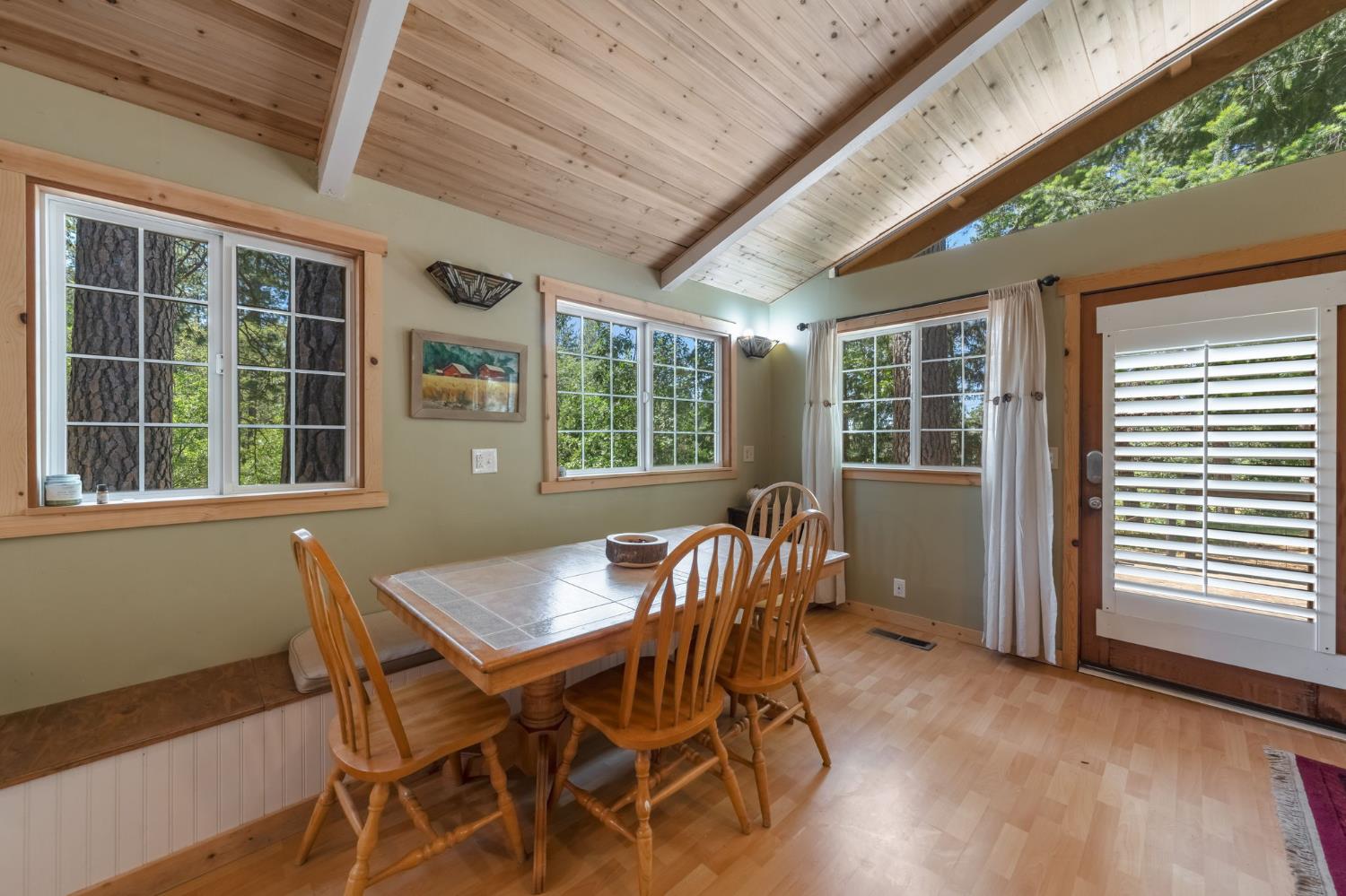 5341 Edelweiss Way Pollock Pines, CA 95726 - Photo 11 of 48 Dining Area