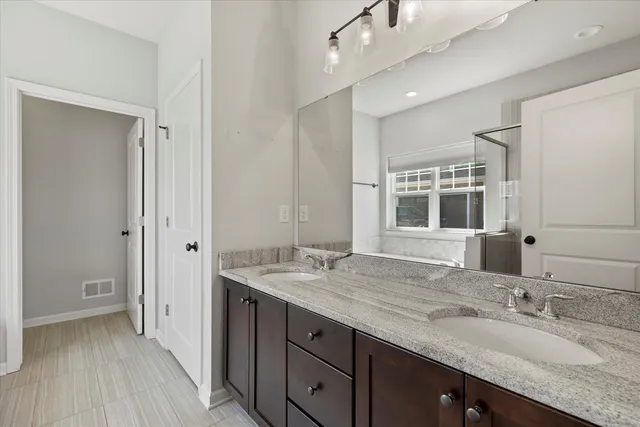 $684,900 | W195N5814 Deer Park Court, Menomonee Falls, WI 53051