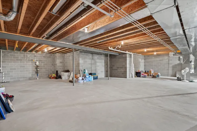 $684,900 | W195N5814 Deer Park Court, Menomonee Falls, WI 53051