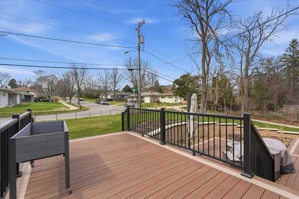 $699,900 | 614 Chatham Terrace, Madison, WI 53711