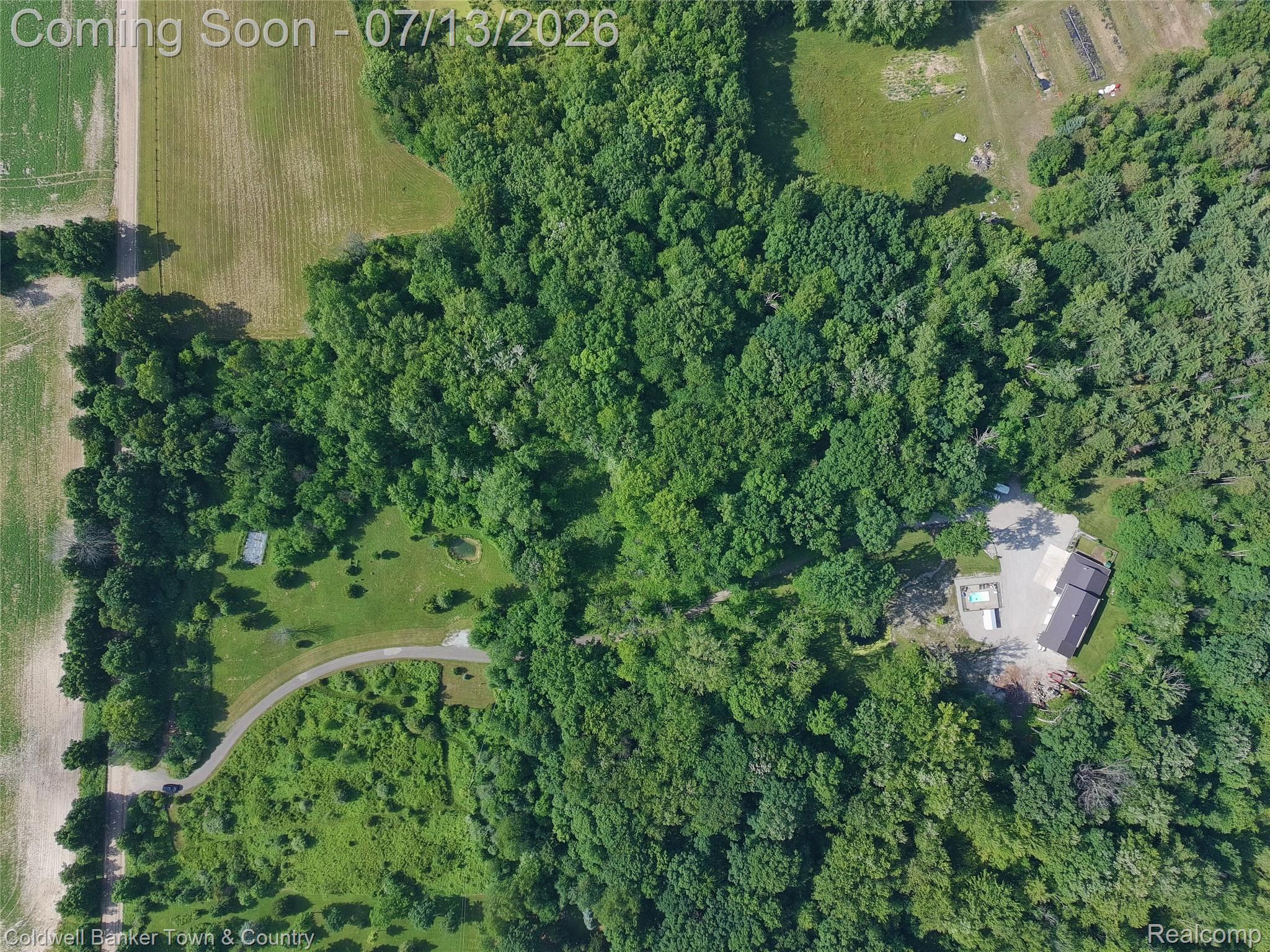 6150 North Fleming Road Howell, MI 48855 - Photo 8 of 9 _app_sd_ATOM_001_DCIM_PTSC_0036.jpeg