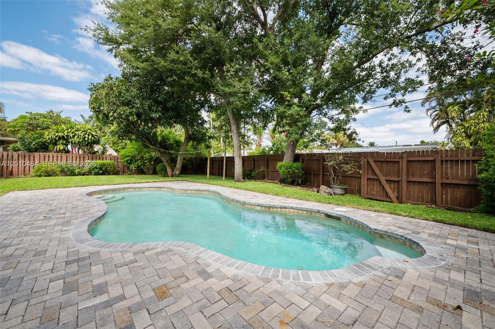 5421 Buchanan Street Hollywood, FL 33021 - Photo 25 of 42