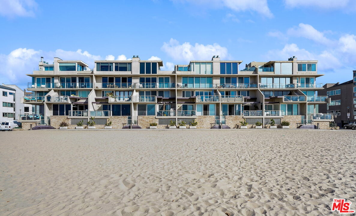 2 Ketch Street, Unit 102 Marina del Rey, CA 90292 - Photo 15 of 22 a view of building with outdoor space