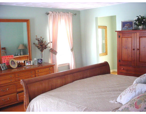 8 Hickory Lane Georgetown, MA 01833 - Photo 7 of 7