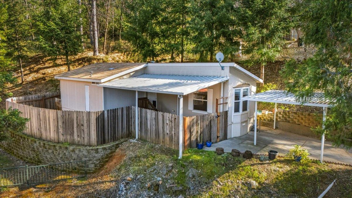 13976 Golden Star Road Grass Valley, CA 95949 - Photo 1 of 25