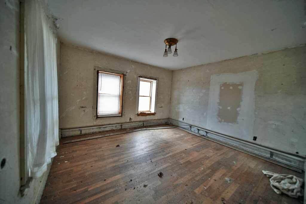 293 Hughes Road Mapleton, ME 04757 - Photo 21 of 56 living-area-mapleton-me-far