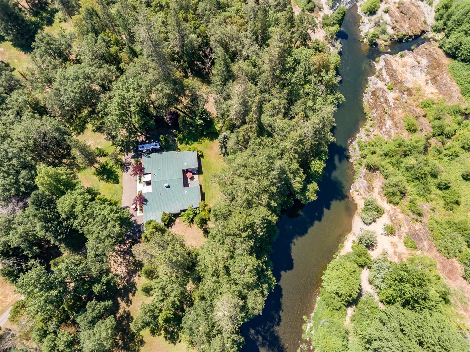 3903 Helms Road Grants Pass, OR 97527 - Photo 16 of 35 Additional Photo