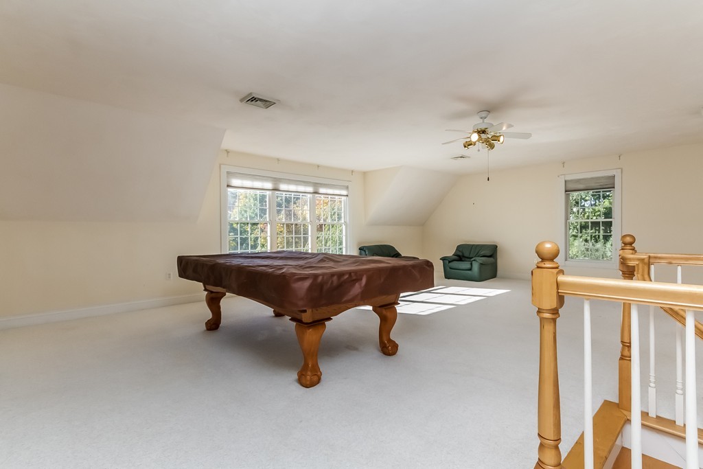 331 Hollis Road Lunenburg, MA 01462 - Photo 7 of 29