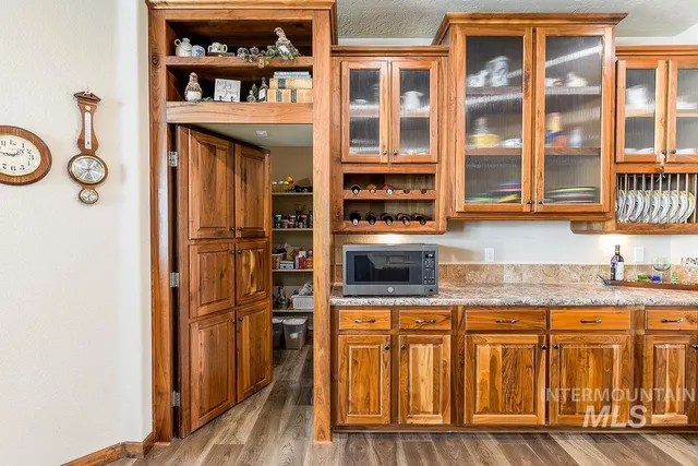 $564,000 | 414 South Garfield Street, Genesee, ID 83832