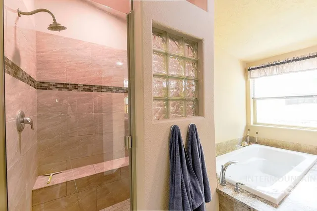 $564,000 | 414 South Garfield Street, Genesee, ID 83832