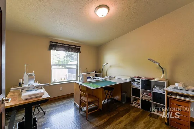 $564,000 | 414 South Garfield Street, Genesee, ID 83832