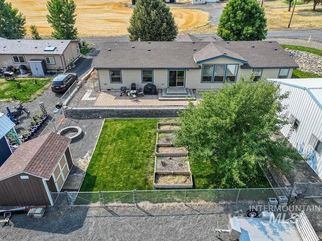 $564,000 | 414 South Garfield Street, Genesee, ID 83832